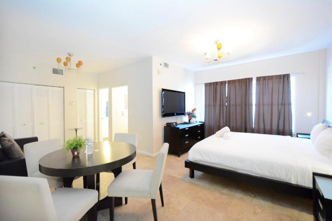 Apartments On Ocean Drive Miami Beach Bagian luar foto