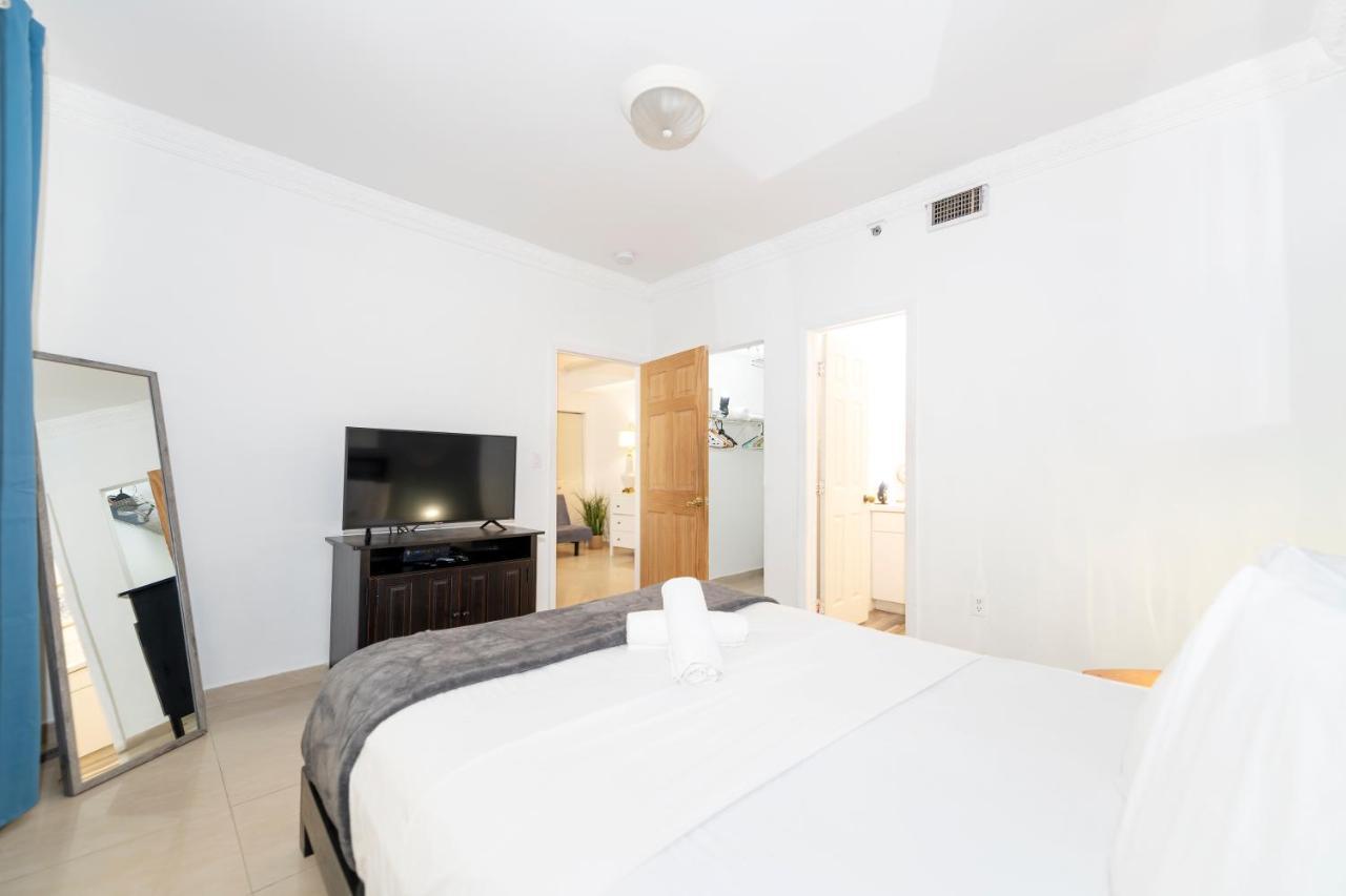 Apartments On Ocean Drive Miami Beach Bagian luar foto